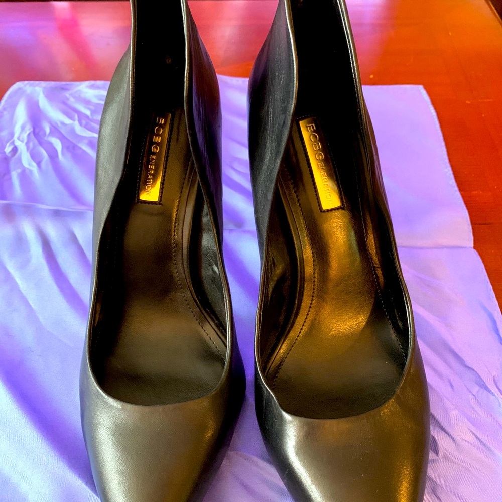 Zipper Pumps